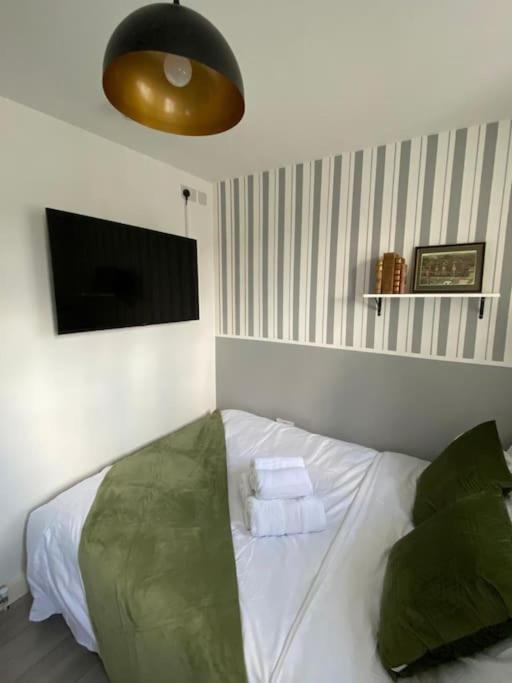 One Bedroom Putney Village Flat London Exterior photo